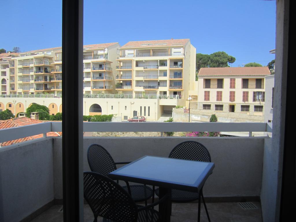 Hotel Le Rocher Calvi  Værelse billede
